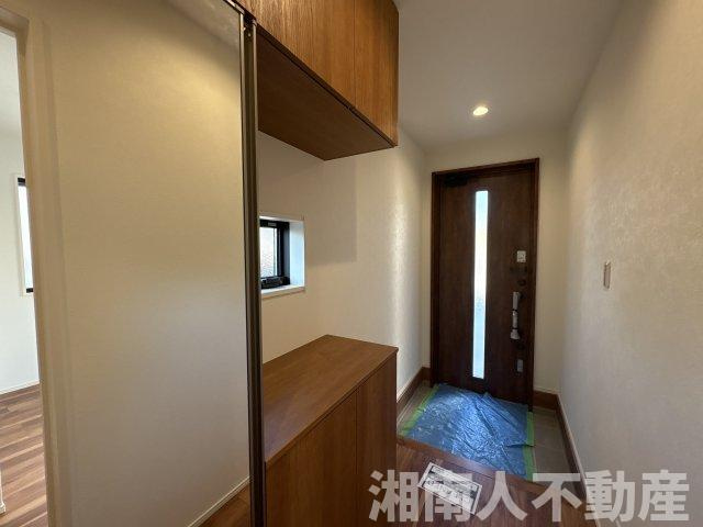 平塚市花水台 　新築戸建の玄関|シンプルで使いやすい玄関です