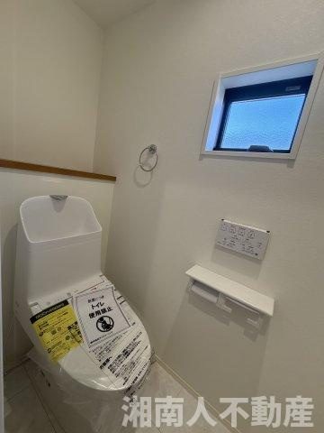 平塚市花水台 　新築戸建のトイレ|落ち着いた色調のトイレです
