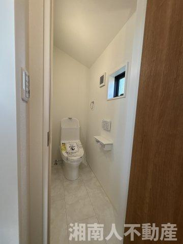 平塚市花水台 　新築戸建のトイレ|ゆったりとした空間のトイレです