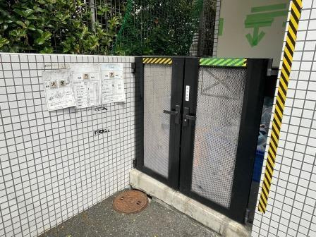 ステラ伸光のエントランス