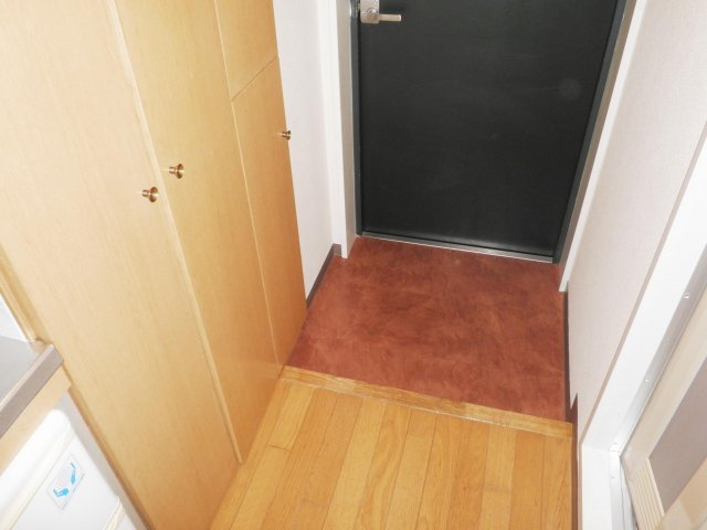 ステラ伸光の玄関|収納もある玄関です