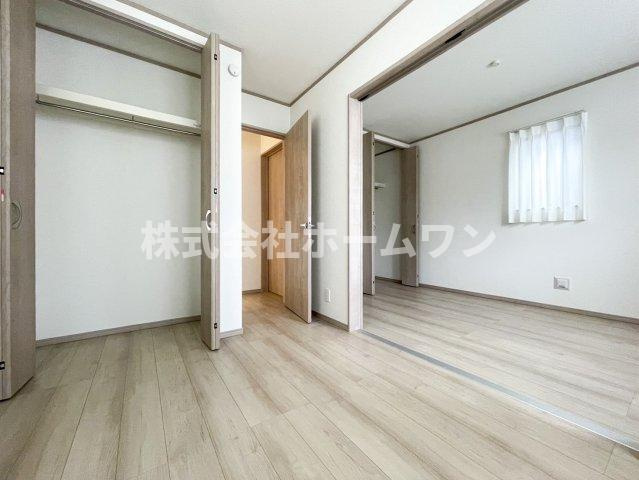 青梅新町3期　新築戸建の洋室|落ち着いた色調の洋室です