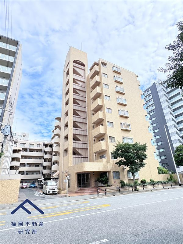 ガーデンハイツ大濠の外観