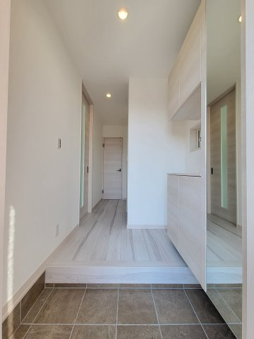 西浜Ⅻ・新築戸建の玄関