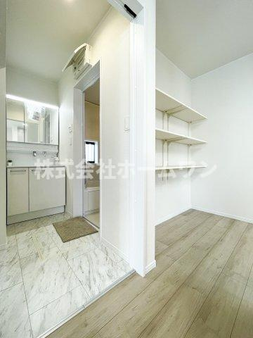 青梅新町3期　新築戸建の独立洗面台|独立洗面台、朝の身支度には欠かせません