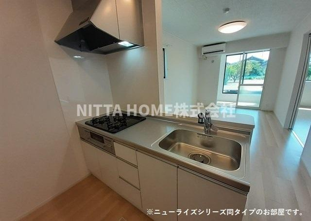 カーサ　Ｋ　スワンⅡのキッチン|【イメージ写真】３口コンロ付きのカウンターキッチン♪