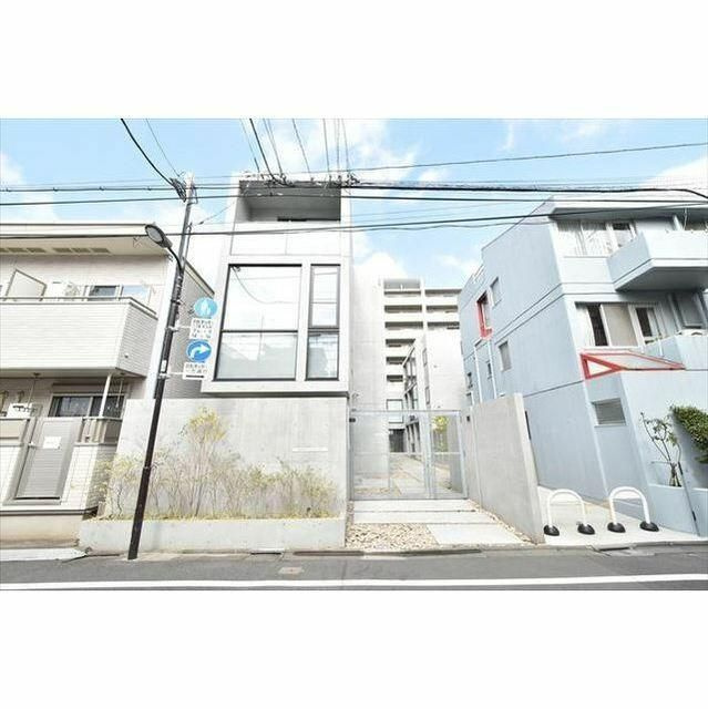 スクエアコート早稲田