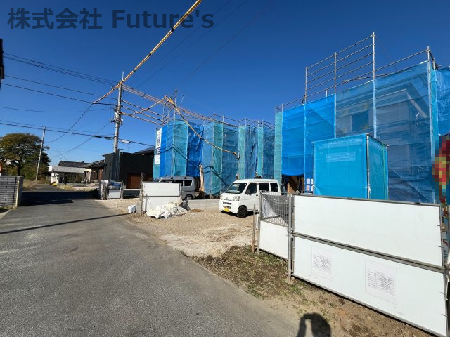 吉川市上内川　新築戸建　全2棟　1号棟の前面道路含む現地写真|前面道路含む現地写真です。