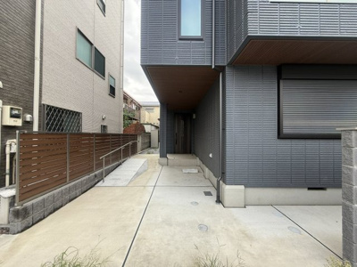 【エントランス】 | 板橋区高島平1丁目戸建て