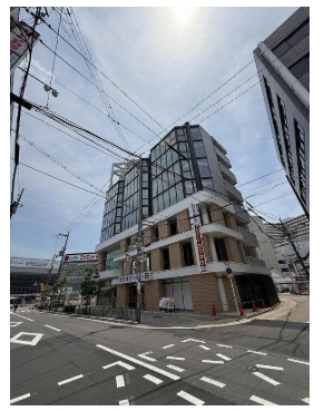枚方駅前吉泉ビルの外観