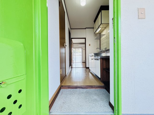 シャトー太宰府のエントランス|別号数タイプ