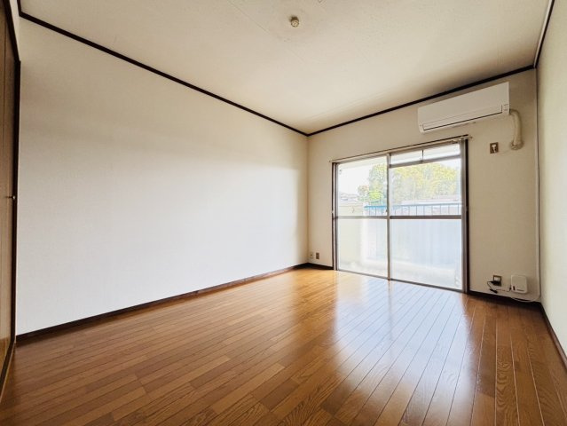 シャトー太宰府の居間・リビング|別号数タイプ