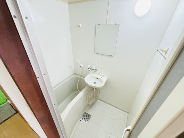 シャトー太宰府の浴室|別号数タイプ