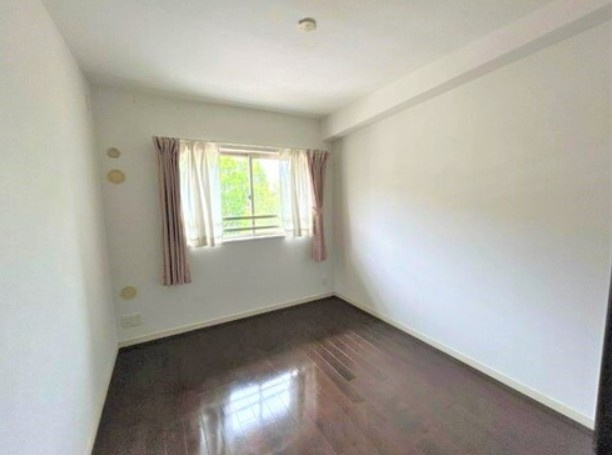 ライオンズセレブ富士見台壱番館の洋室