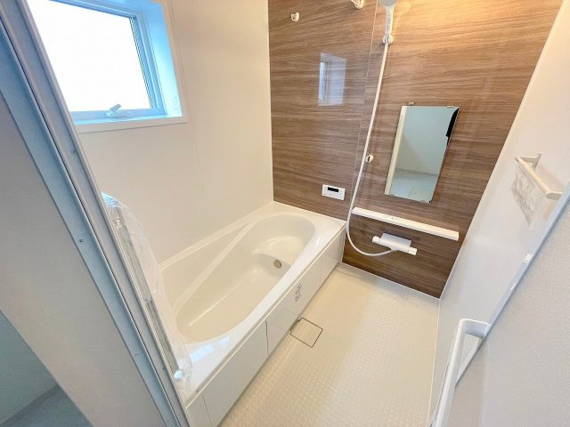 吉川市上内川　新築戸建　全2棟　2号棟の浴室|同施工会社の参考写真になります。
