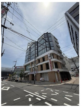 枚方駅前吉泉ビルの外観