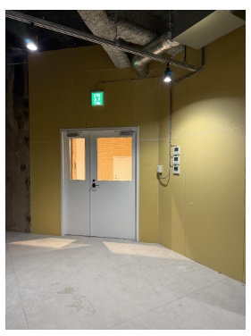 枚方駅前吉泉ビルの内装