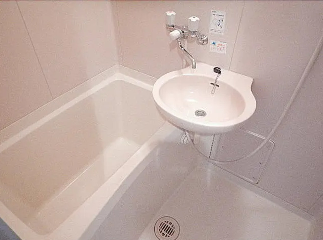 【大阪府】守口市金下町　1棟投資マンション＜シャトレヴェール守口＞の浴室