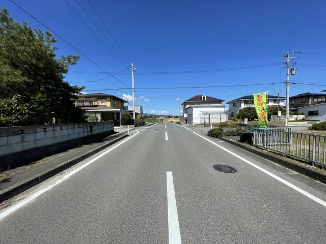 【前面道路含む現地写真】 | 寒河江市島北　中古戸建て