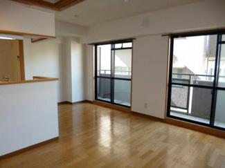 【居間・リビング】