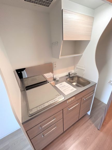 セレニテ中崎町リアンのキッチン