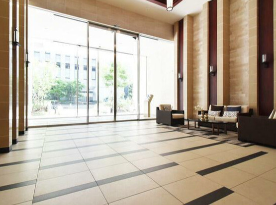 スプランディッド淀屋橋DUEのロビー