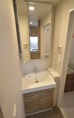 ジオエント福島野田の独立洗面台