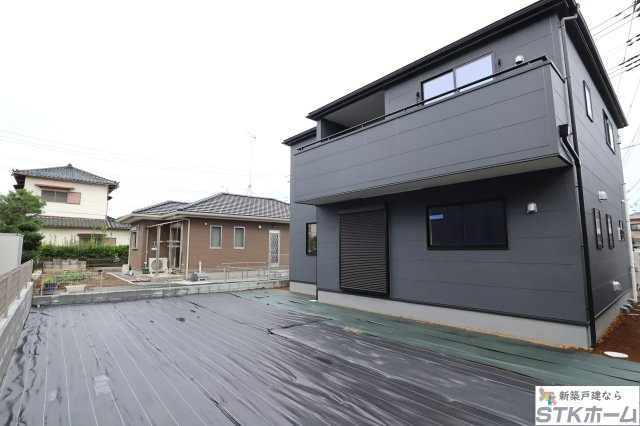 仲介手数料無料　蓮田市椿山第7　新築戸建　全１棟の前面道路含む現地写真