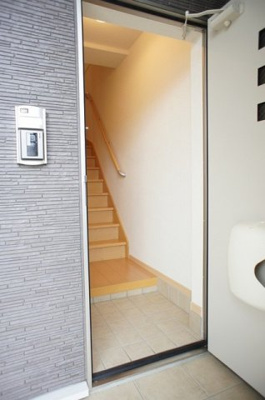 【エントランス】 | リヴァ・ケープ