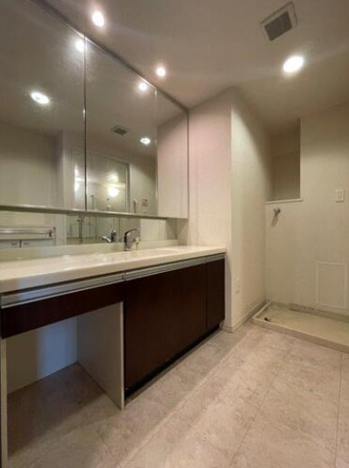 ライオンズガーデン東別院の洗面所