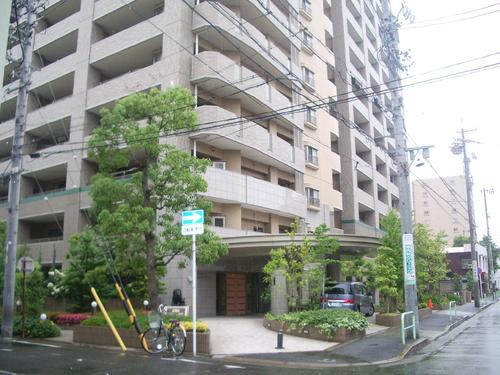 ライオンズガーデン東別院の外観