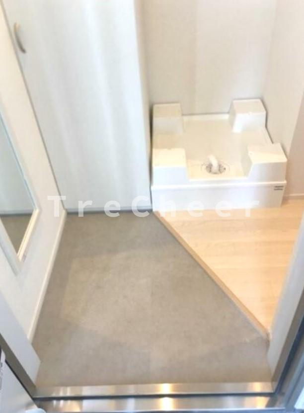 プランドール前野町の玄関