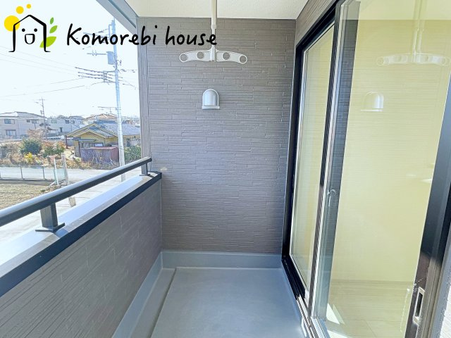 さいたま市西区宝来　新築一戸建て　リーブルガーデン　07のバルコニー|広々としたバルコニーです