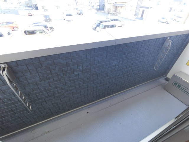 【バルコニー】