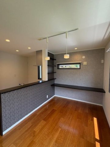 中古戸建　松戸市中和倉の玄関