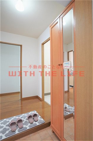 AMアオキ【キャッシュバック対象物件】の玄関|明るい玄関です