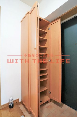 AMアオキ【キャッシュバック対象物件】の収納|ちょっとした収納スペースも充実しています