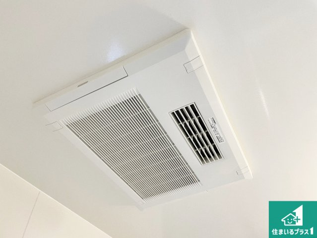 池田市旭丘　新築一戸建ての冷暖房・空調設備|四季を通して快適なバスライフをお手伝いする浴室暖房乾燥機！浴室の乾燥・暖房・涼風・換気はもちろん、２４時間換気にも対応！