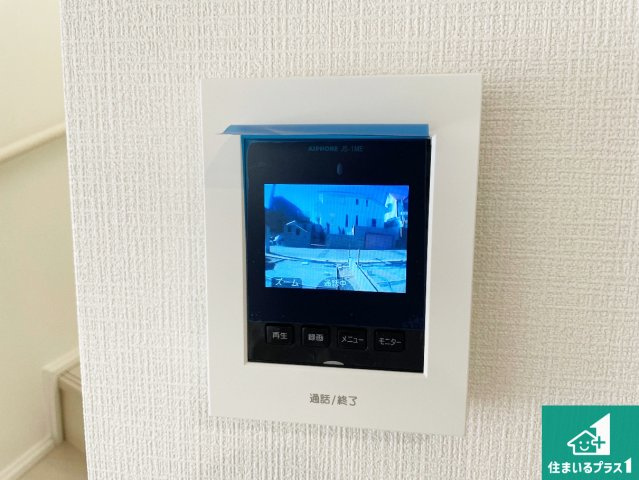 池田市旭丘　新築一戸建ての防犯設備|カラーモニターインターホン！声だけでなく来訪者の姿や顔がモニターで確認できるので、小さなお子様がいらっしゃるご家庭でも安心できます！