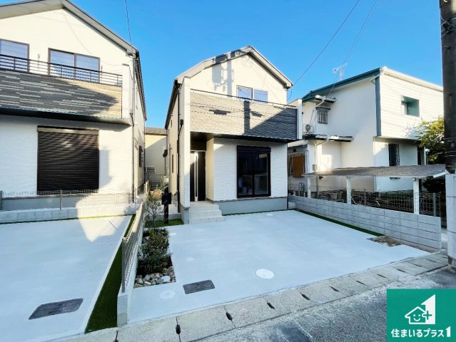 池田市旭丘　新築一戸建ての外観|安心の10年保証！外観を美しく保ち、雨水で汚れを落とします！気になることがありましたら、お気軽にお問い合わせください！