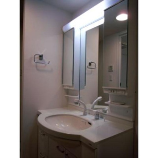 【洗面所】 | ルミエール中町 | ※写真は同タイプ住戸です。