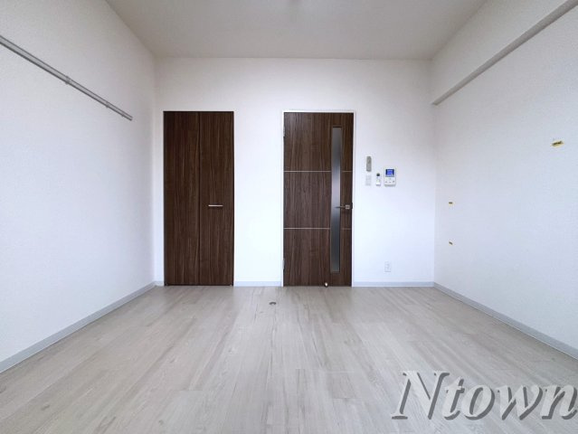 【居間・リビング】 | メイプル岩塚本通 | 居間です