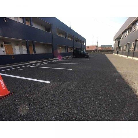 GARDEN　MIYAKOⅡの駐車場