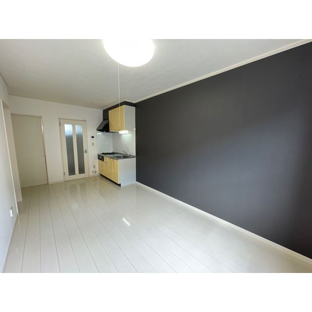 GARDEN　MIYAKOⅡの居間・リビング