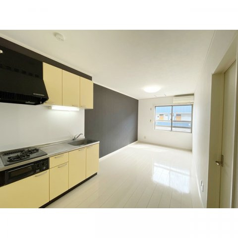 GARDEN　MIYAKOⅡの居間・リビング