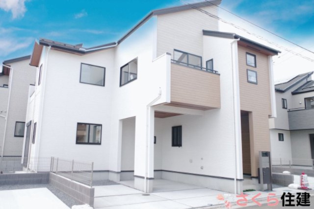 ブルーミングガーデン宇都宮市京町　3号棟の外観|駐車は並列2台可能です。