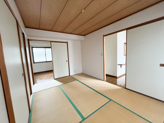 ヴィラージュ航洋の和室