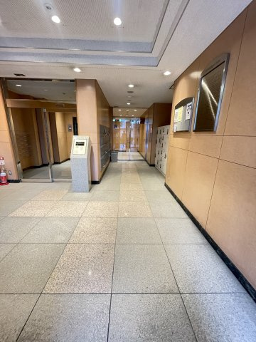 ロイヤルヒル神戸三ノ宮のロビー