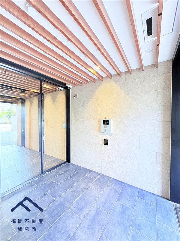 オープンレジデンシア天神今泉のエントランス