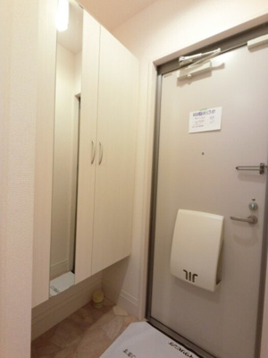 【玄関】 | シャイニー